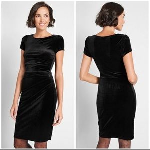 BNWOT ModCloth Dashing Debut Velvet Sheath Dress
